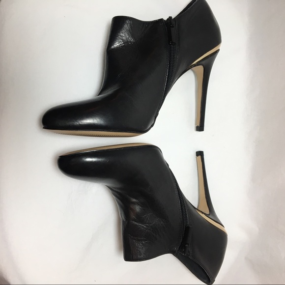 saks stiletto